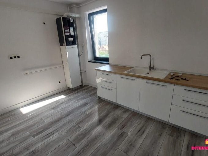 Birouri de închiriat Calea Dumbrăvii Sibiu, spațiu birouri 102 mp