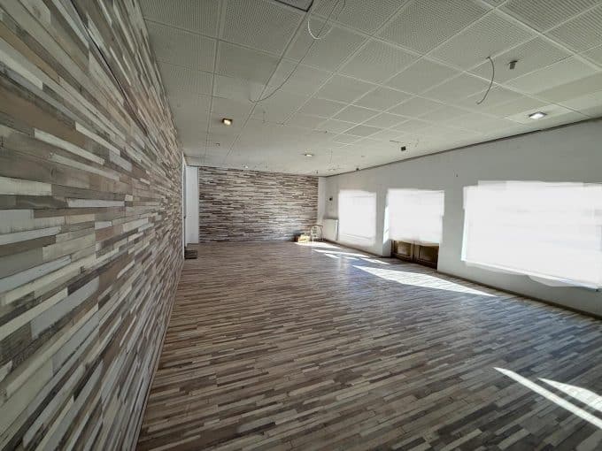 Spațiu comercial de închiriat Calea Dumbrăvii Sibiu – vitrină și parcare proprie