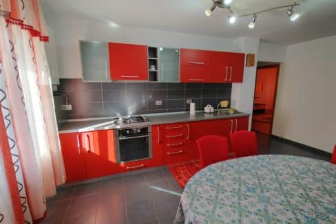 apartament 2 camere decomandate inchiriat Sibiu living
